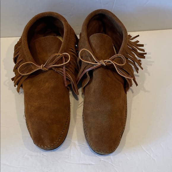 Minnetonka Fringe Brown Suede Loafers - Picture 1 of 6